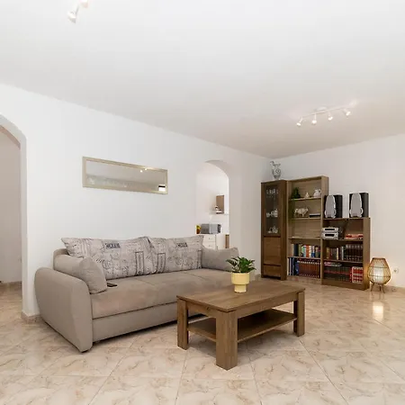 Holday Grace Apartment