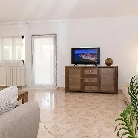 Holday Grace Apartment